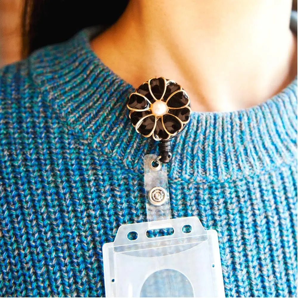 ScrubLuxe Pearl Badge Reel